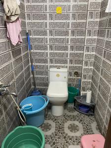 Bathroom Image of 760 Sq.ft 1 BHK Apartment / Flat for rent in Banjara Hills Hyderabad for Rs. 13500