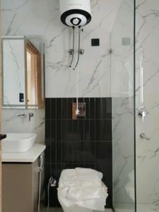 Common Bathroom Image of 1800 Sq.ft 3 BHK Builder Floor for sale in Malibu Town Floors, Sector 47 Gurgaon for Rs. 31000000