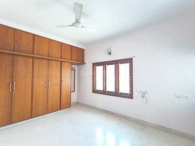Bedroom Image of 2400 Sq.ft 3 BHK Builder Floor for rent in Jayanagar Bengaluru for Rs. 90000