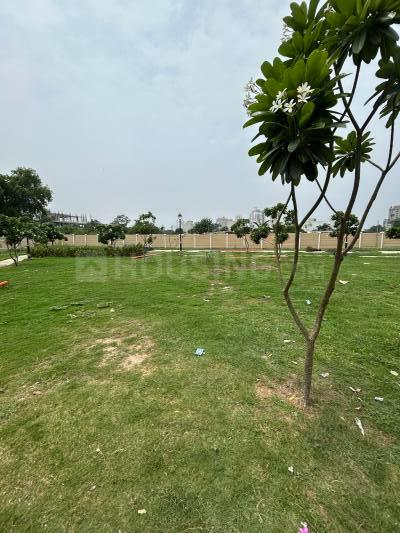 Orris Atulyam 83 Main Image 1