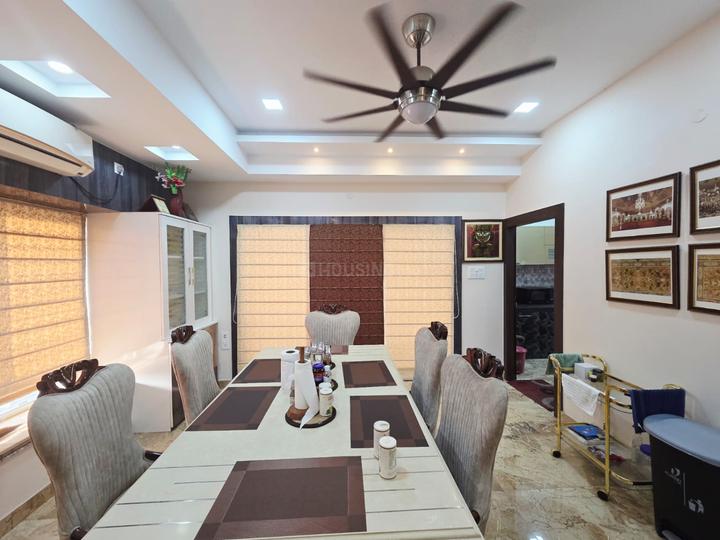 I Land Nayeli Main Image 1