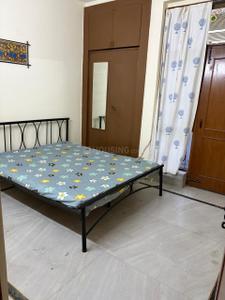 Bedroom Image of 1050 Sq.ft 2 BHK Villa for rent in Sector 39 Noida for Rs. 30128