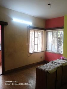 Bedroom Image of 1500 Sq.ft 3 BHK Apartment / Flat for rent in Beliaghata Kolkata for Rs. 25000