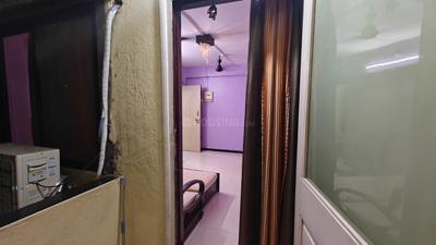 Bedroom Image of 390 Sq.ft 1 RK Apartment / Flat for rent in Santacruz East Mumbai for Rs. 35000