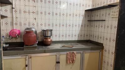 Kitchen Image of 400 Sq.ft 1.5 BHK Independent House for rent in Bhandup West Mumbai for Rs. 20000