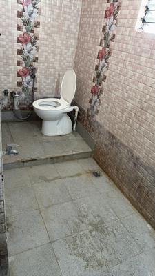 Bathroom Image of 300 Sq.ft 1 RK Independent House for rent in Badil Kheda Nagpur for Rs. 6000
