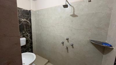 Bathroom Image of 700 Sq.ft 2 BHK Builder Floor for rent in Khandak Par Bihar Sharif for Rs. 7000