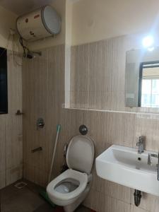 Bathroom Image of 800 Sq.ft 2 BHK Apartment / Flat for rent in Gundecha Asta Phase I, Saki Naka Mumbai for Rs. 66000