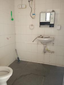 Gaurav Garden Bathroom 2