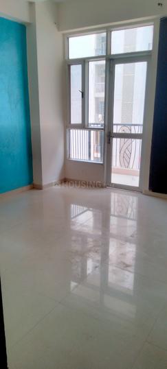 Prateek Wisteria Main Image 1