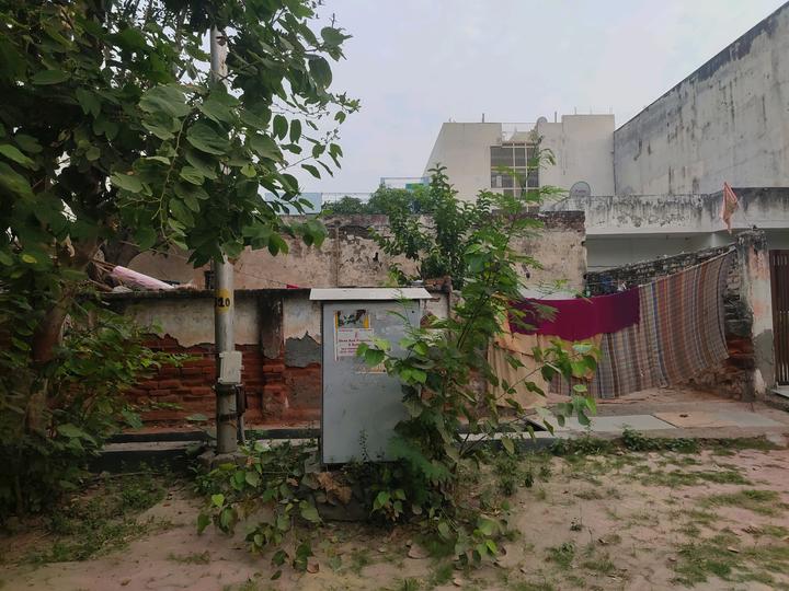 Block C, Sector 105 Main Image 1