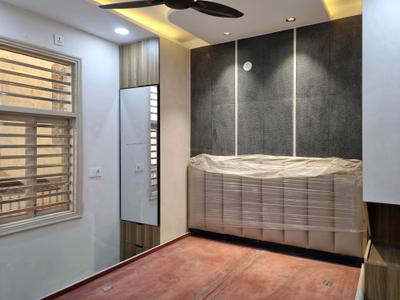 Bedroom Image of 550 Sq.ft 2 BHK Apartment / Flat for sale in Dwarka Mor New Delhi for Rs. 3500000