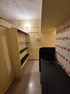 Kitchen Image of 650 Sq.ft 1 BHK Builder Floor for rent in Kharadi Pune for Rs. 12000