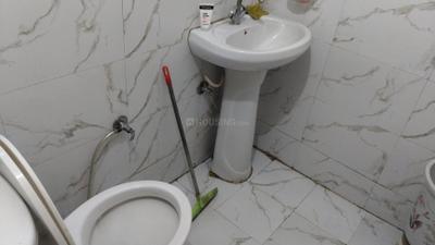 Bathroom Image of 900 Sq.ft 2 BHK Apartment / Flat for sale in Dhakoli Zirakpur for Rs. 5200000