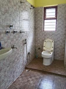 Bathroom Image of 850 Sq.ft 2 BHK Builder Floor for rent in Pradhan Nagar Siliguri for Rs. 12000