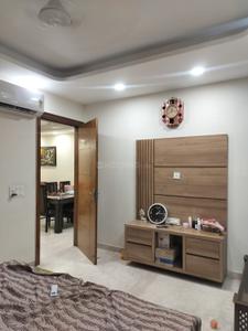 Bedroom Image of 1350 Sq.ft 3 BHK Builder Floor for sale in Paschim Vihar New Delhi for Rs. 24000000