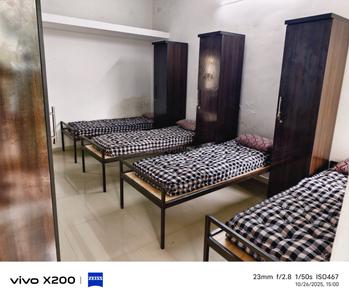 Bedroom Image of Bhavy Estate CONSULTANCY PG  in Prahlad Nagar, Ahmedabad