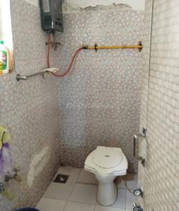 Bathroom Image of 180 Sq.ft 1 BHK Apartment / Flat for rent in Paldi Ahmedabad for Rs. 18000
