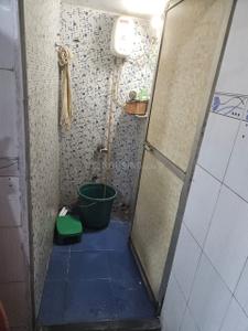 Bathroom Image of 310 Sq.ft 1 RK Independent House for rent in Andheri East Mumbai for Rs. 14999