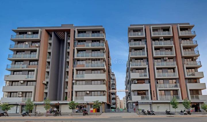 Meghreji Zainab Avenue Main Image 1