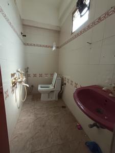 Bathroom Image of 1650 Sq.ft 3 BHK Apartment / Flat for rent in Tarnaka Secunderabad for Rs. 30000
