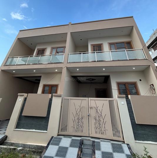 THE CAPITAL Main Image 1