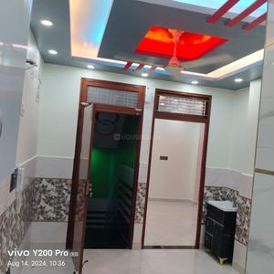 Gallery Cover Image of 500 Sq.ft 2 BHK Builder Floor for rent in Dwarka Mor for Rs. 9100