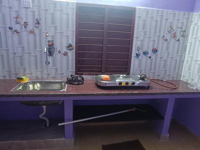 Kitchen Image of 550 Sq.ft 1 BHK Builder Floor for rent in Madhavaram Chennai for Rs. 10000