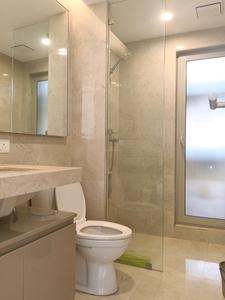 Common Bathroom Image of 1850 Sq.ft 3 BHK Apartment / Flat for sale in Hiranandani Estate Thane for Rs. 38500000