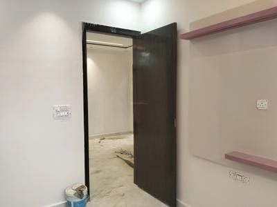 Bedroom Image of 1000 Sq.ft 3 BHK Builder Floor for sale in Rohini Sector 28 New Delhi for Rs. 9000000