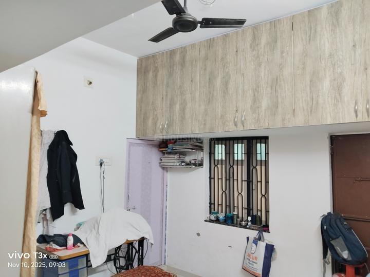 Hirawadi, Bapunagar Bedroom 1