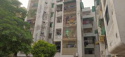Image of 630 Sq.ft 1 BHK Apartment / Flat for rent in Sona Palace Residency, Sarkhej, Ahmedabad for Rs. 18000