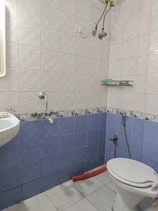 Common Bathroom Image of 950 Sq.ft 2 BHK Apartment / Flat for sale in RNA NG Royal Park, Kanjurmarg East Mumbai for Rs. 14500000