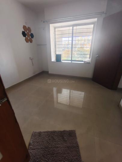 Nirmiti Lorelle Main Image 1