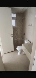 Bathroom Image of 1650 Sq.ft 3 BHK Builder Floor for rent in Signature Global City 37D Phase 2, Sector 37D Gurgaon for Rs. 45000