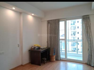 Bedroom Image of 2420 Sq.ft 3 BHK Apartment / Flat for rent in Mahagun Mezzaria, Sector 78 Noida for Rs. 140000