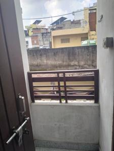 Balcony Image of 550 Sq.ft 1 BHK Apartment / Flat for rent in Aminabad Lucknow for Rs. 9000