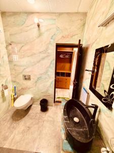 Bathroom Image of 4800 Sq.ft 4 BHK Villa for rent in Injambakkam Chennai for Rs. 300000