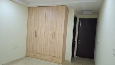 Bedroom Image of 2420 Sq.ft 4 BHK Builder Floor for sale in Rajouri Garden New Delhi for Rs. 40000000