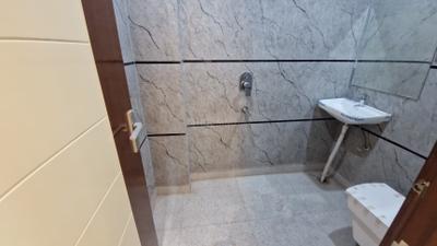 Image of 1543 Sq.ft 4 BHK Builder Floor for sale in Mahavir Enclave, New Delhi for Rs. 14000000