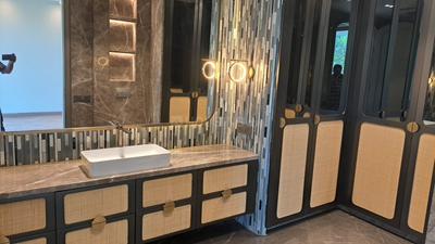 Bathroom Image of 7200 Sq.ft 4 BHK Builder Floor for sale in Maharani Bagh New Delhi for Rs. 300000000