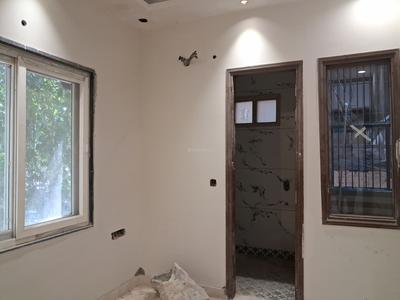 Bedroom Image of 900 Sq.ft 3 BHK Builder Floor for sale in Paschim Vihar New Delhi for Rs. 21500000