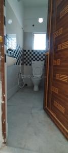 Bathroom Image of 980 Sq.ft 2 BHK Apartment / Flat for sale in Kalikapur Kolkata for Rs. 4400000