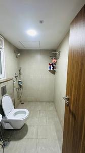Bathroom Image of 900 Sq.ft 2 BHK Apartment / Flat for rent in Koyambedu Chennai for Rs. 80000