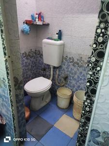 Bathroom Image of 900 Sq.ft 1 BHK Independent House for rent in Chengalpattu Chennai for Rs. 120000