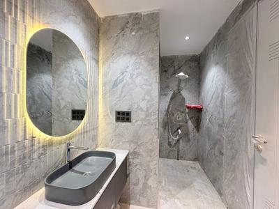 Bathroom Image of 1950 Sq.ft 3 BHK Builder Floor for sale in South City Floors 1, Sector 41 Gurgaon for Rs. 39500000