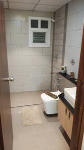 Bathroom Image of 900 Sq.ft 2 BHK Apartment / Flat for sale in Lake Vista At Purva Windermere, Pallikaranai Chennai for Rs. 7600000
