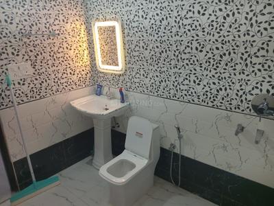 Bathroom Image of 1200 Sq.ft 5 BHK Independent House for sale in Gandhi Nagar Moradabad for Rs. 8500000