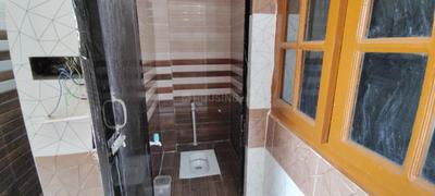 Bathroom Image of 500 Sq.ft 1.5 BHK Independent House for rent in Arjunganj Lucknow for Rs. 8000