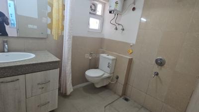 Image of 1650 Sq.ft 3 BHK Builder Floor for rent in Emaar Emerald Floors Premier, Sector 65, Gurgaon for Rs. 65000